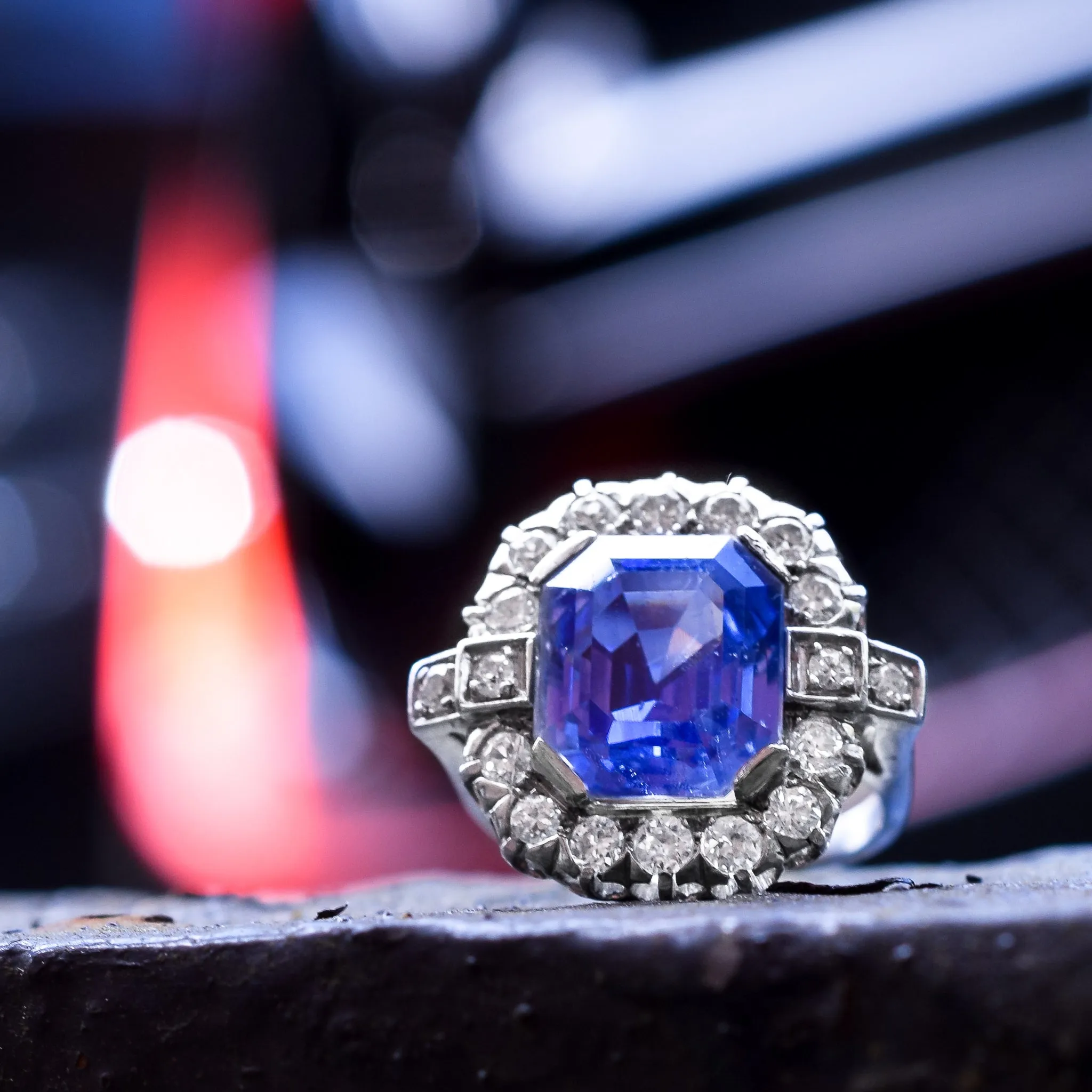 1930s Art Deco Ceylon Sapphire & Diamond Cluster Ring