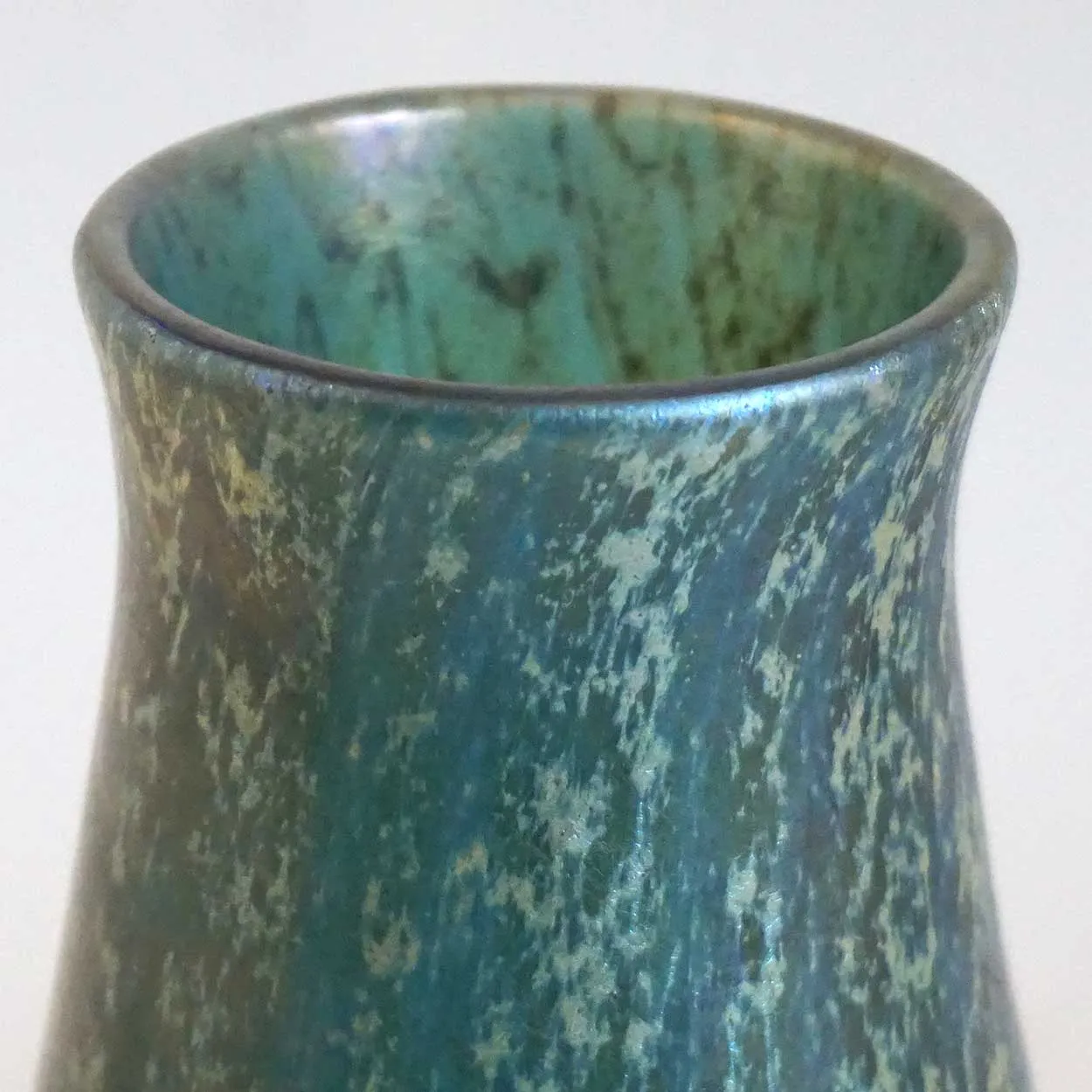 American Nash Iridescent Teal Chintz Decorated Glass Vase