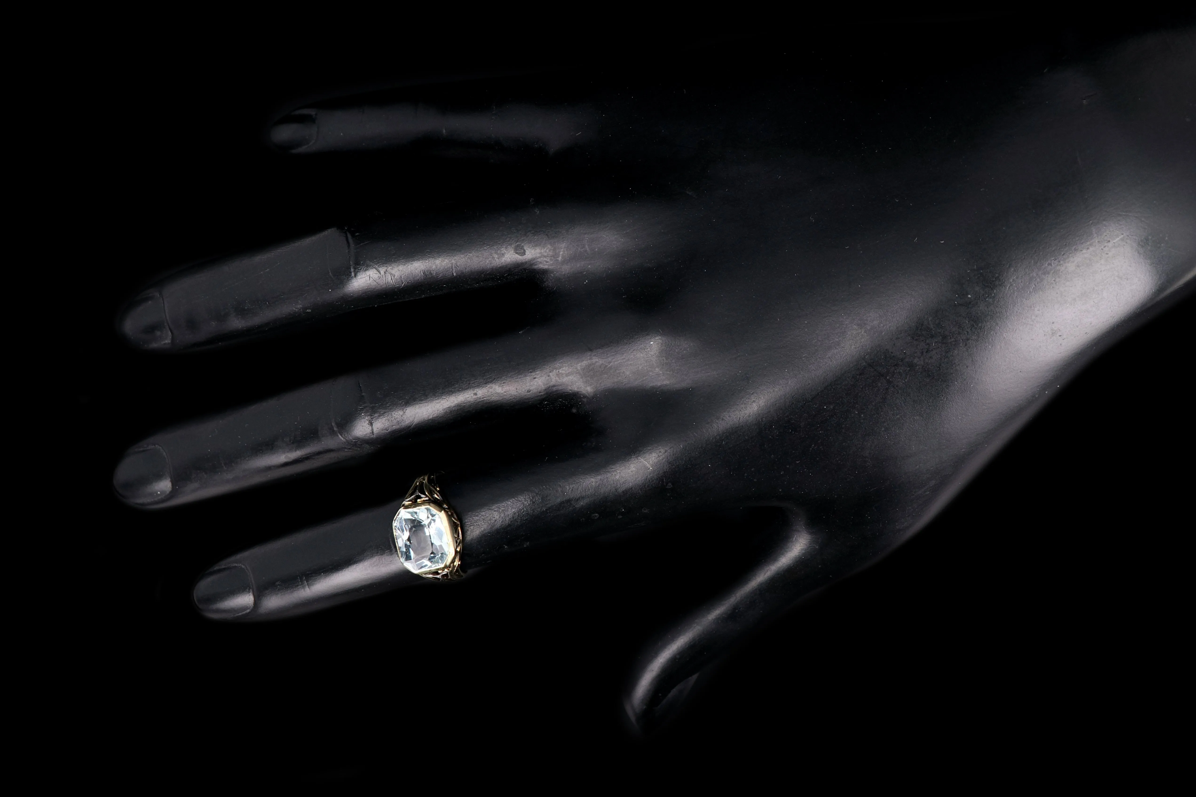 Art Deco 14K 3.2 Carat Aquamarine Ring