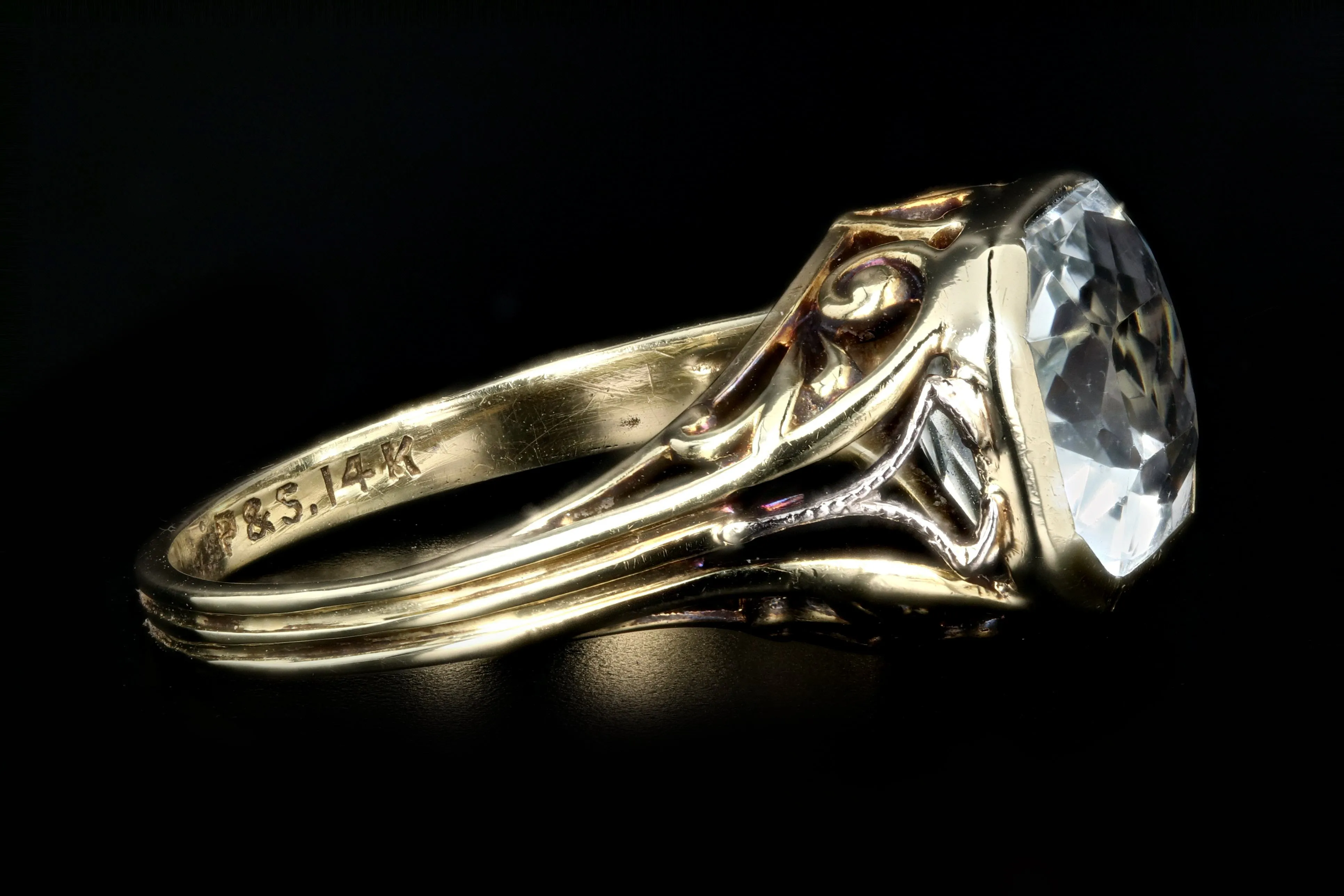 Art Deco 14K 3.2 Carat Aquamarine Ring