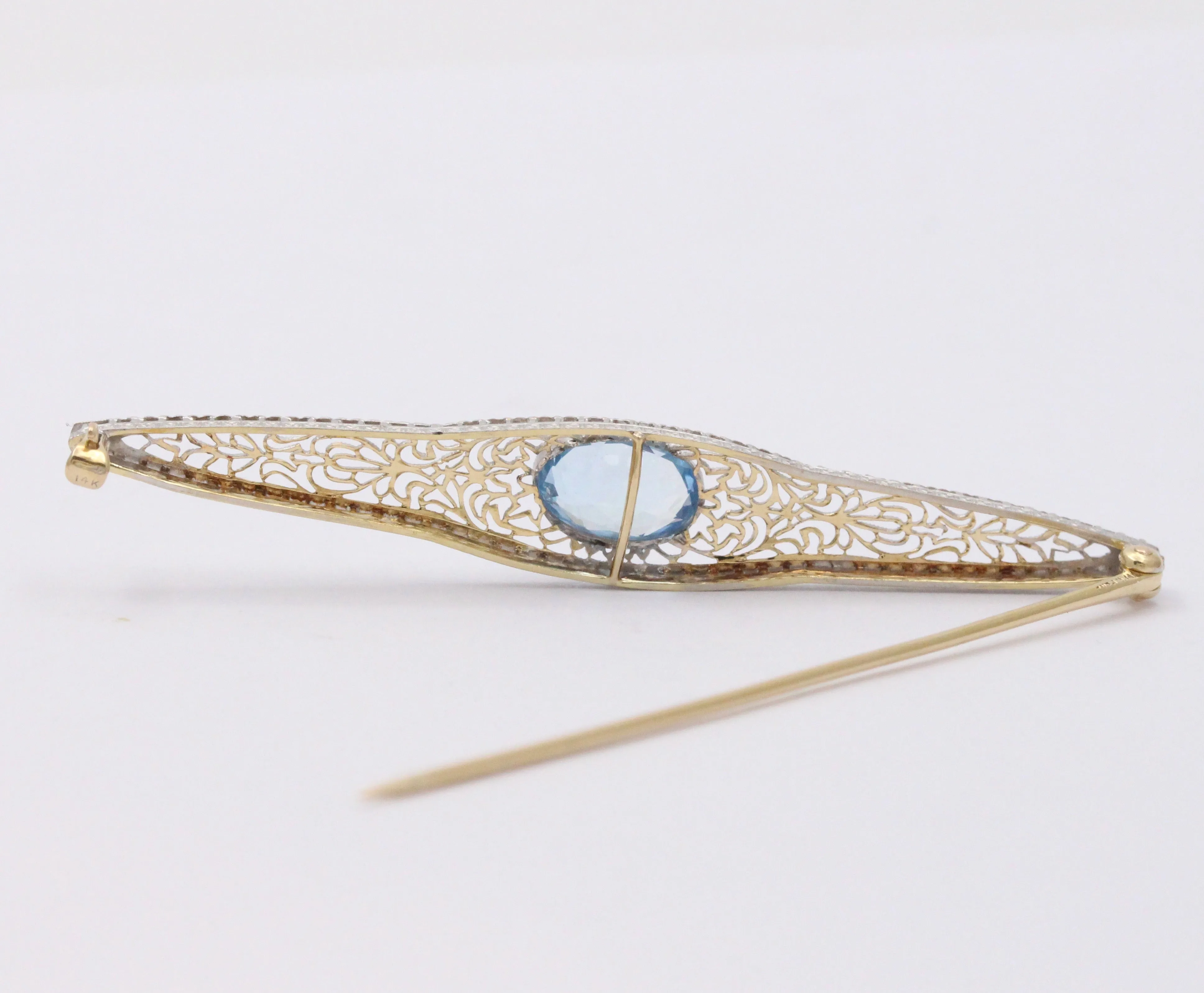 Art Deco 14K Gold and Aquamarine Filigree Bar Pin, Antique Brooch