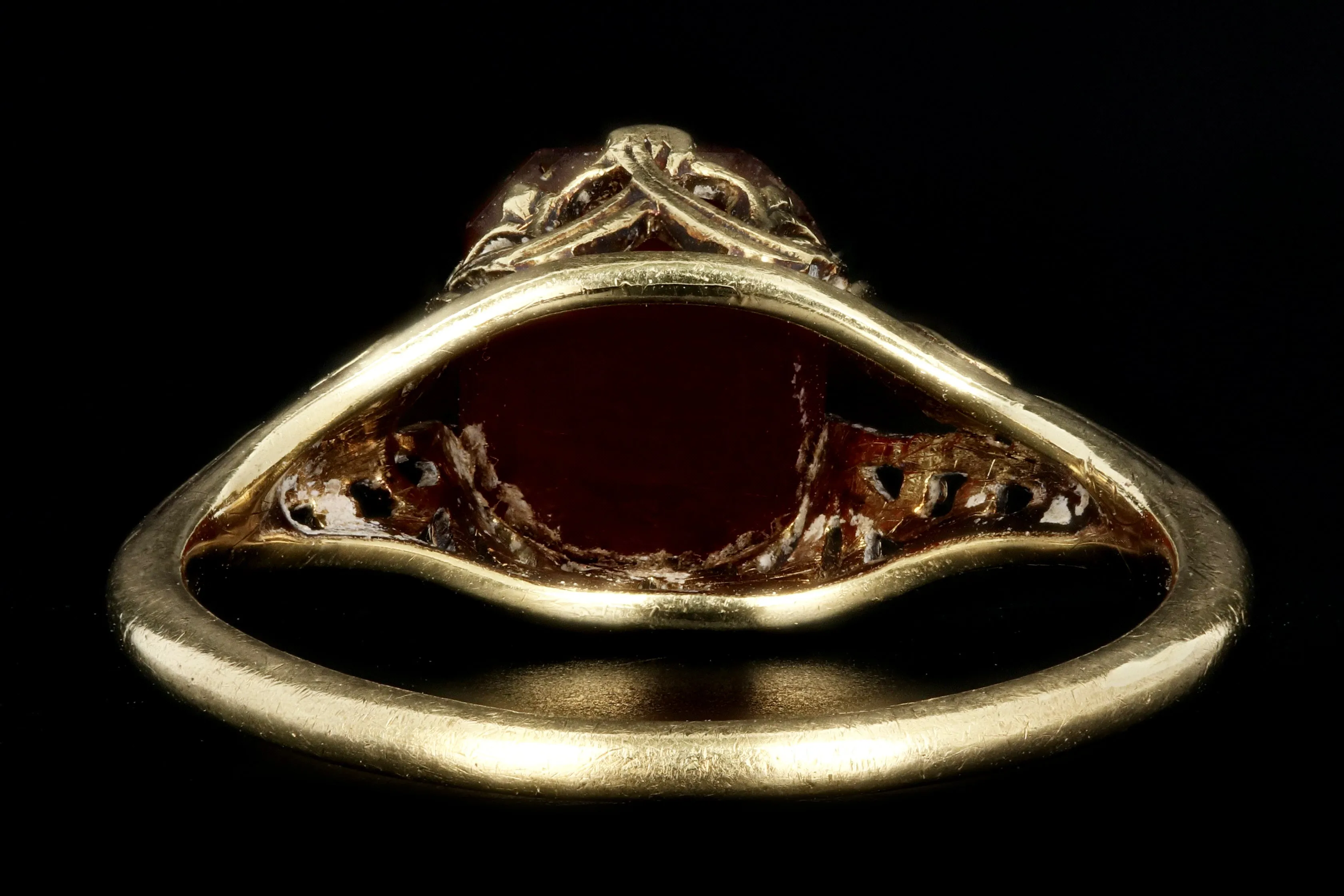 Art Deco 14K Yellow Gold .65 CT Carnelian Chalcedony Ring