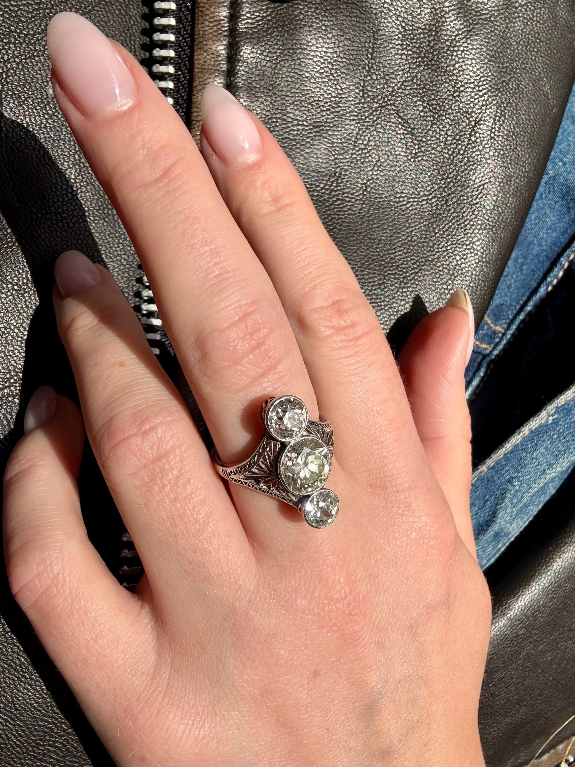 Art Deco 2.25ct Center Diamond Ring, Platinum