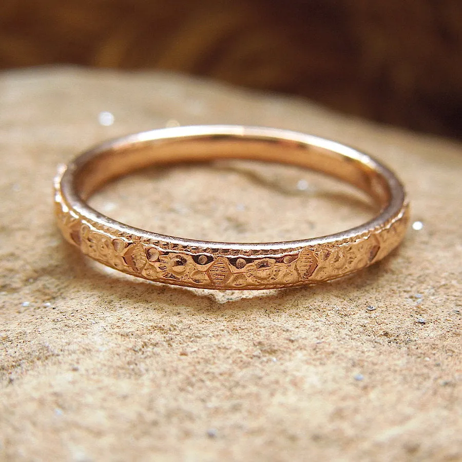 Art Deco Engraved Wedding Band in Yellow or Rose Gold