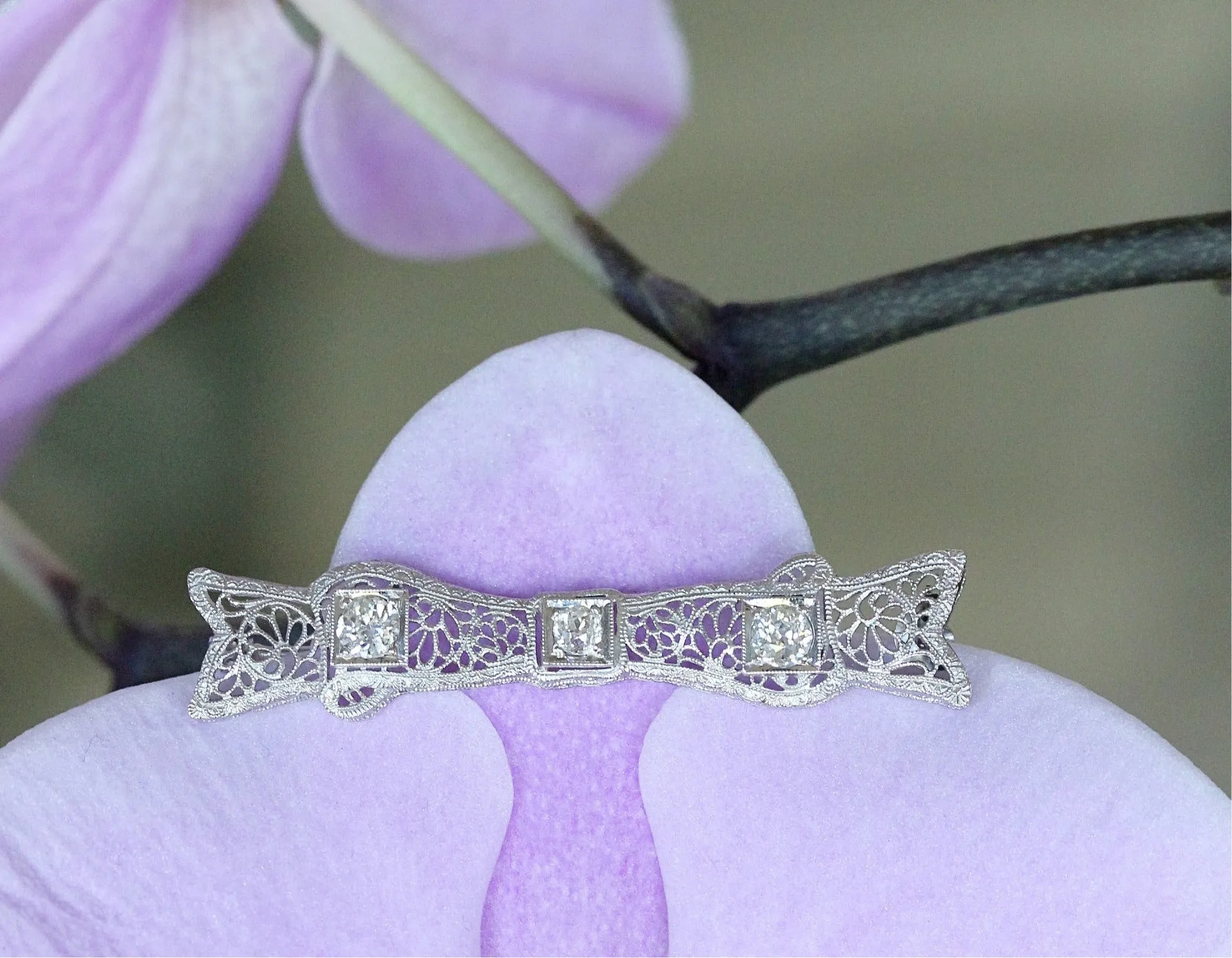 Art Deco Filigree Diamond Bow Pin, Platinum