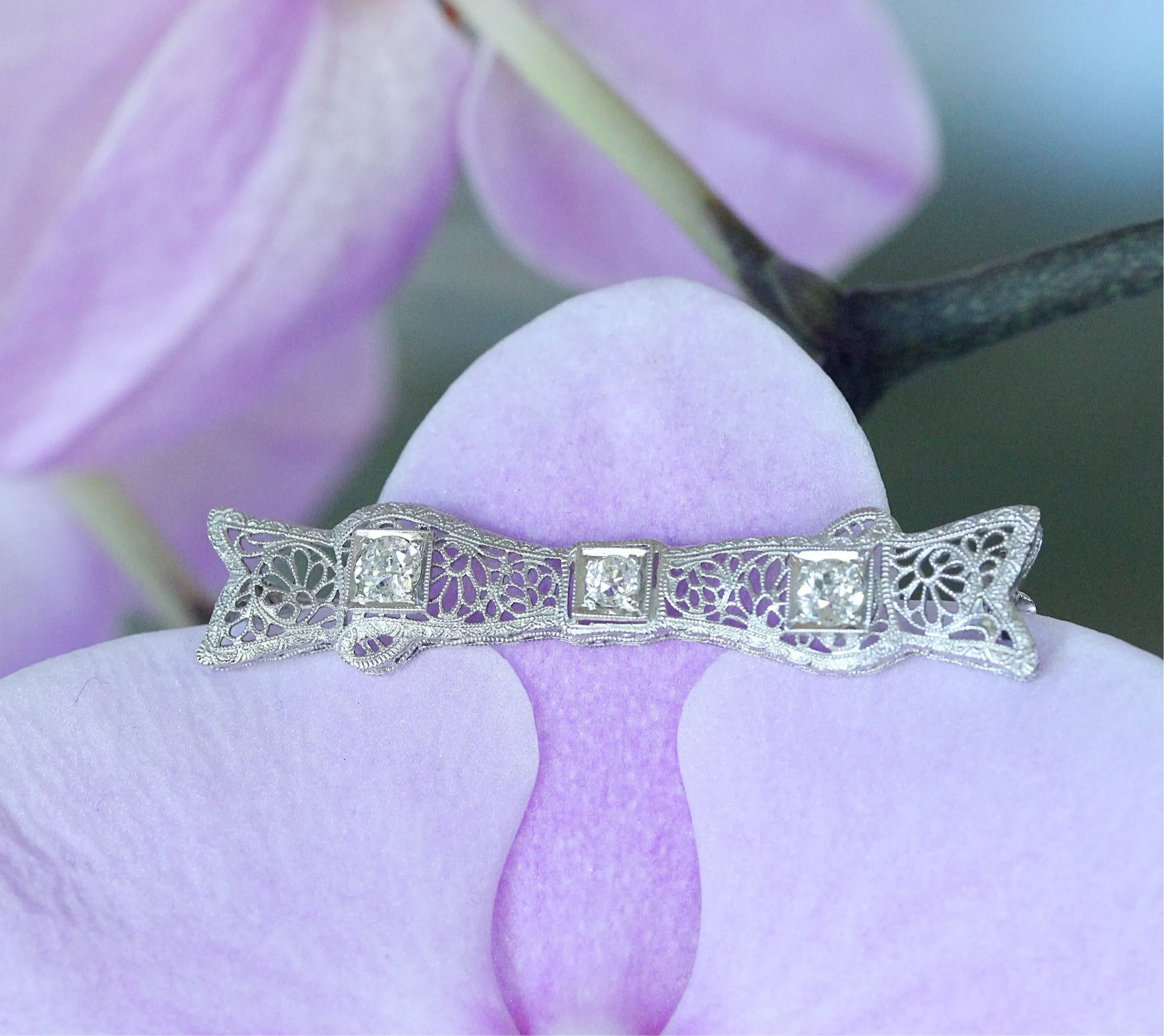 Art Deco Filigree Diamond Bow Pin, Platinum