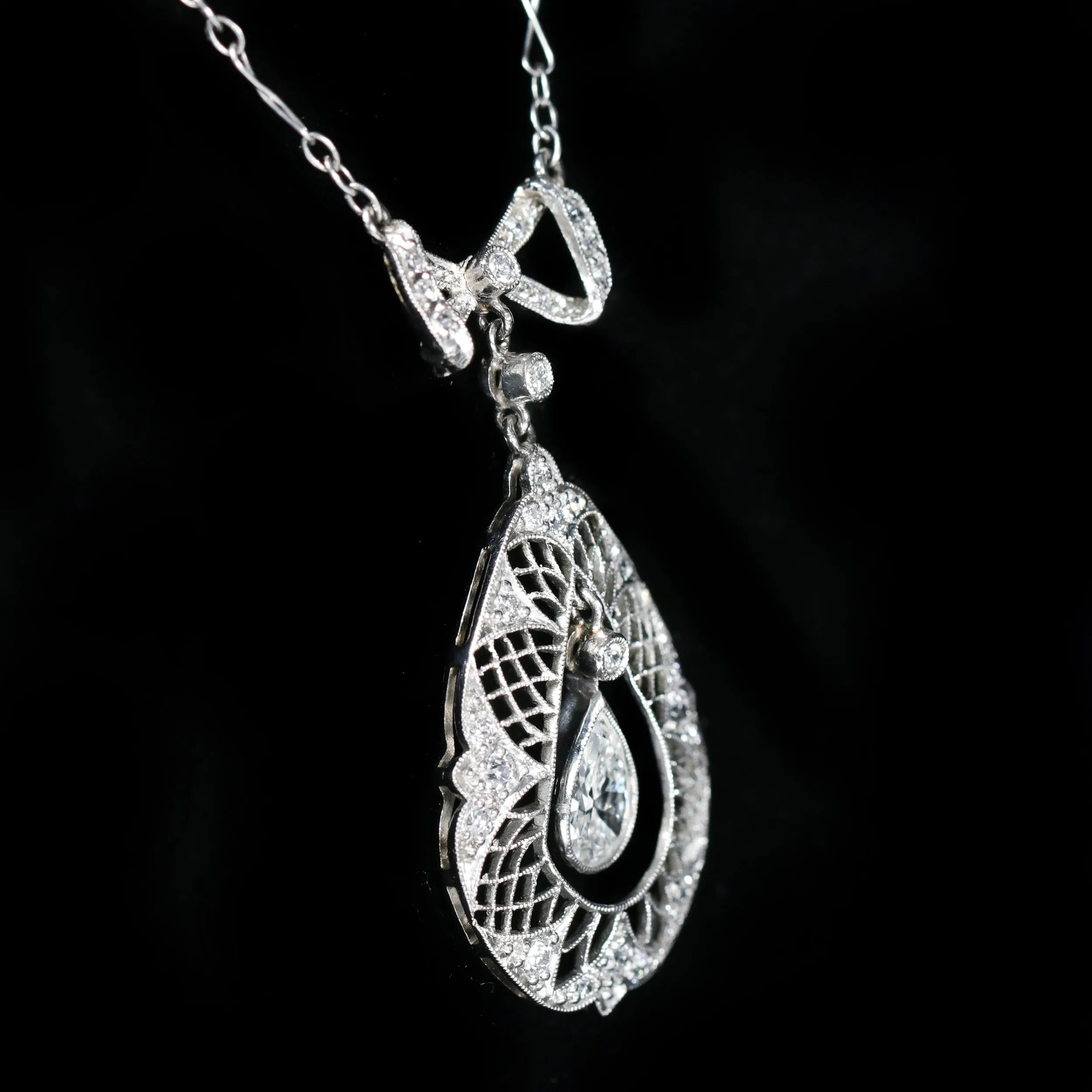 Art Deco Platinum 1.10 CTW Diamond Bow Necklace