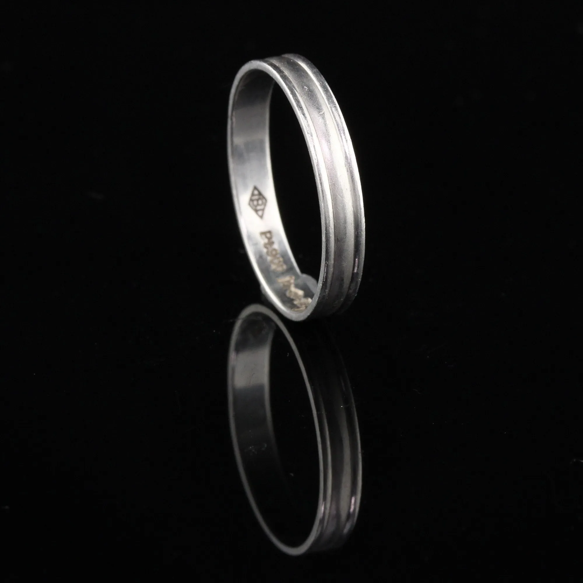 Circa 1985 - Vintage Estate Platinum Wedding Band - Unisex!