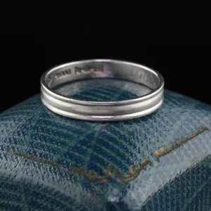 Circa 1985 - Vintage Estate Platinum Wedding Band - Unisex!