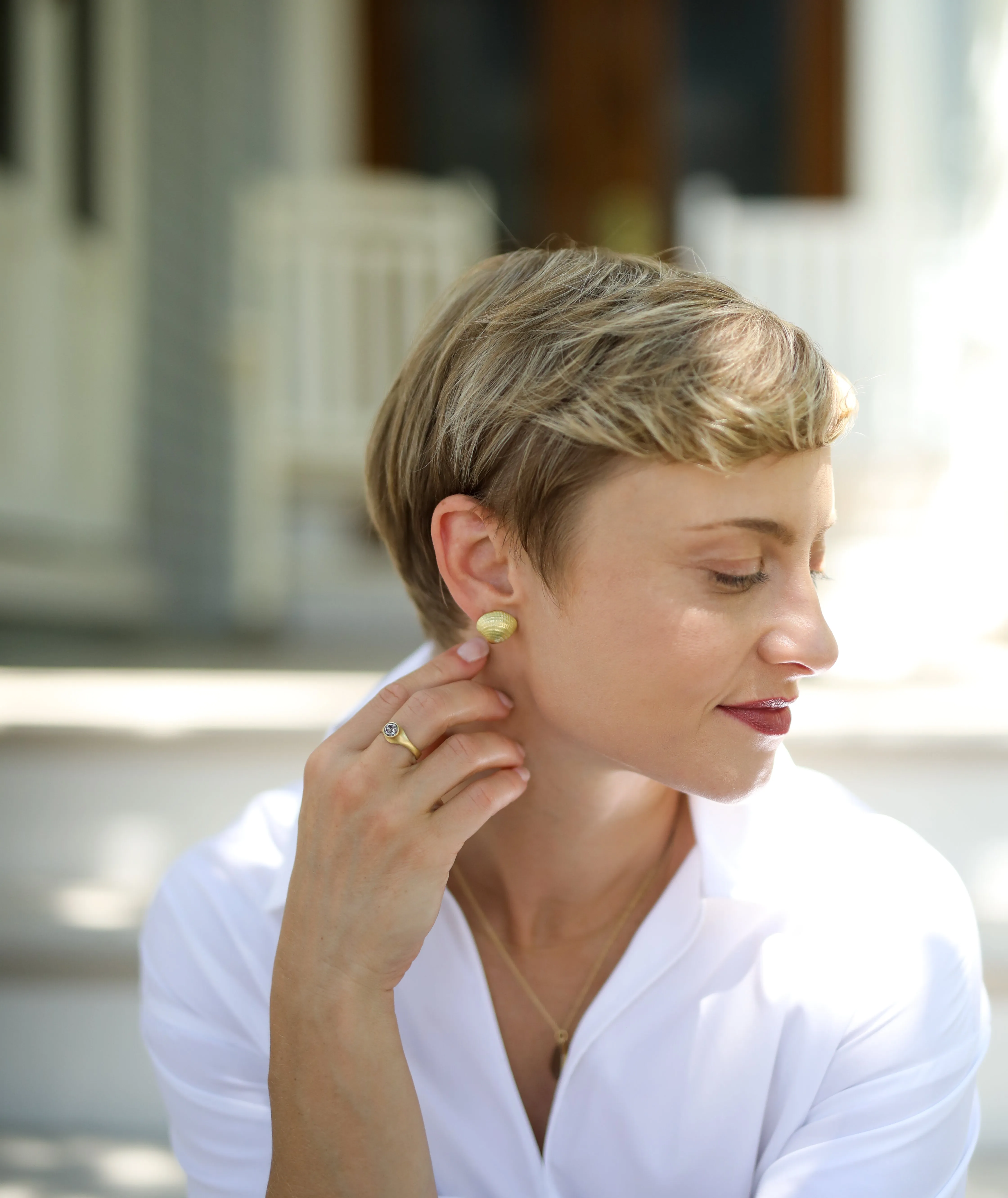Cross-Bar Venus Shell Post Earrings
