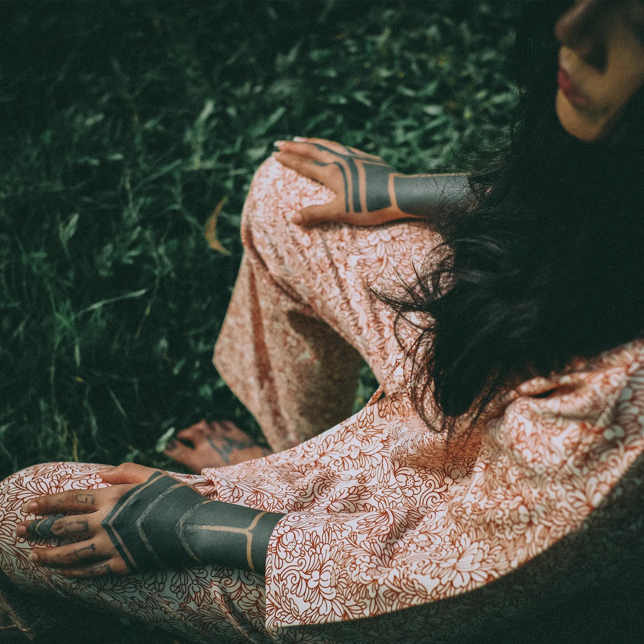 GUY LE TATOOER X LOCO MOSQUITO "THE NEW SUN" WOMENS SHORT KIMONO