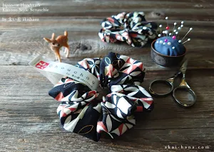 Japanese Handmade Kimono style Scrunchies, Henkei Ichimatsu Monyou Black, scjf0027