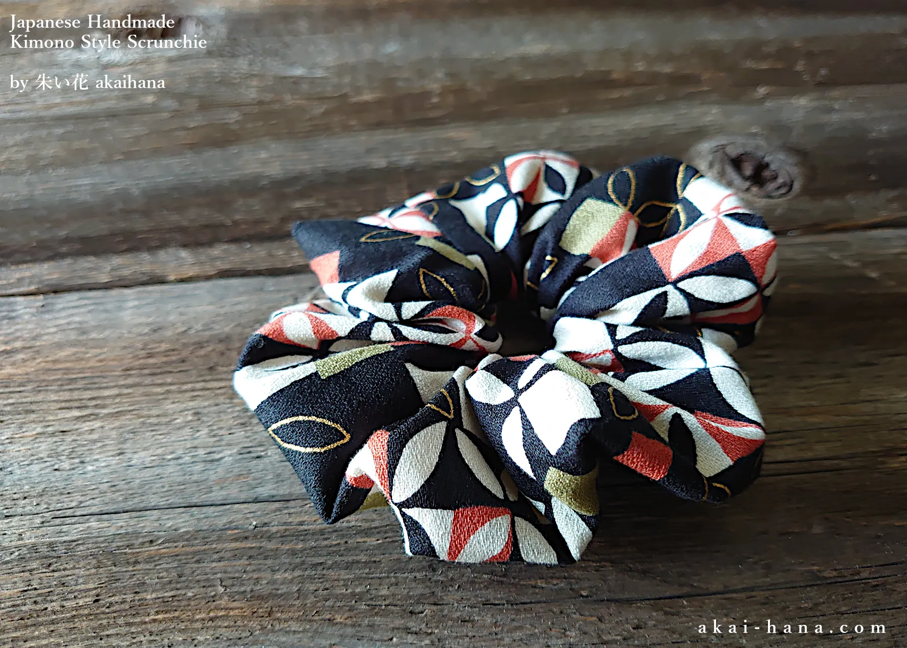 Japanese Handmade Kimono style Scrunchies, Henkei Ichimatsu Monyou Black, scjf0027