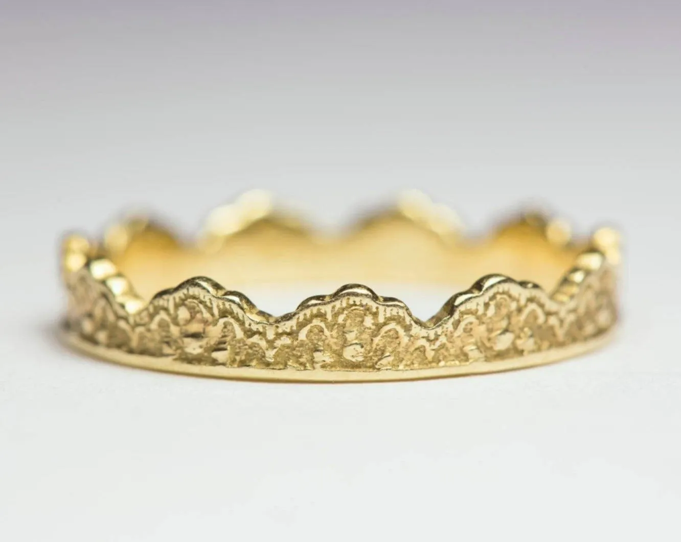 Maeve Lace Crown Wedding Ring