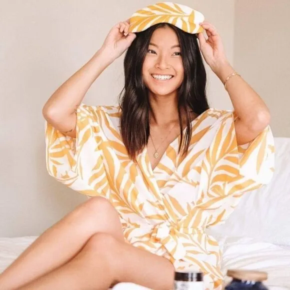 Maison Du Soir Magnolia Luxe Robe/Beach Cover-up