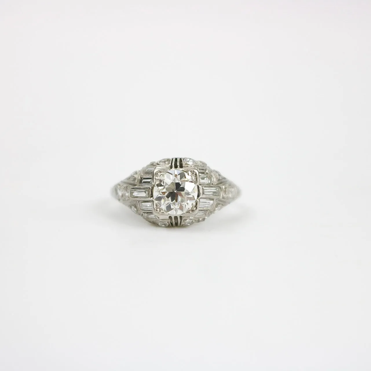 PLATINUM DIAMOND ENGAGEMENT RING