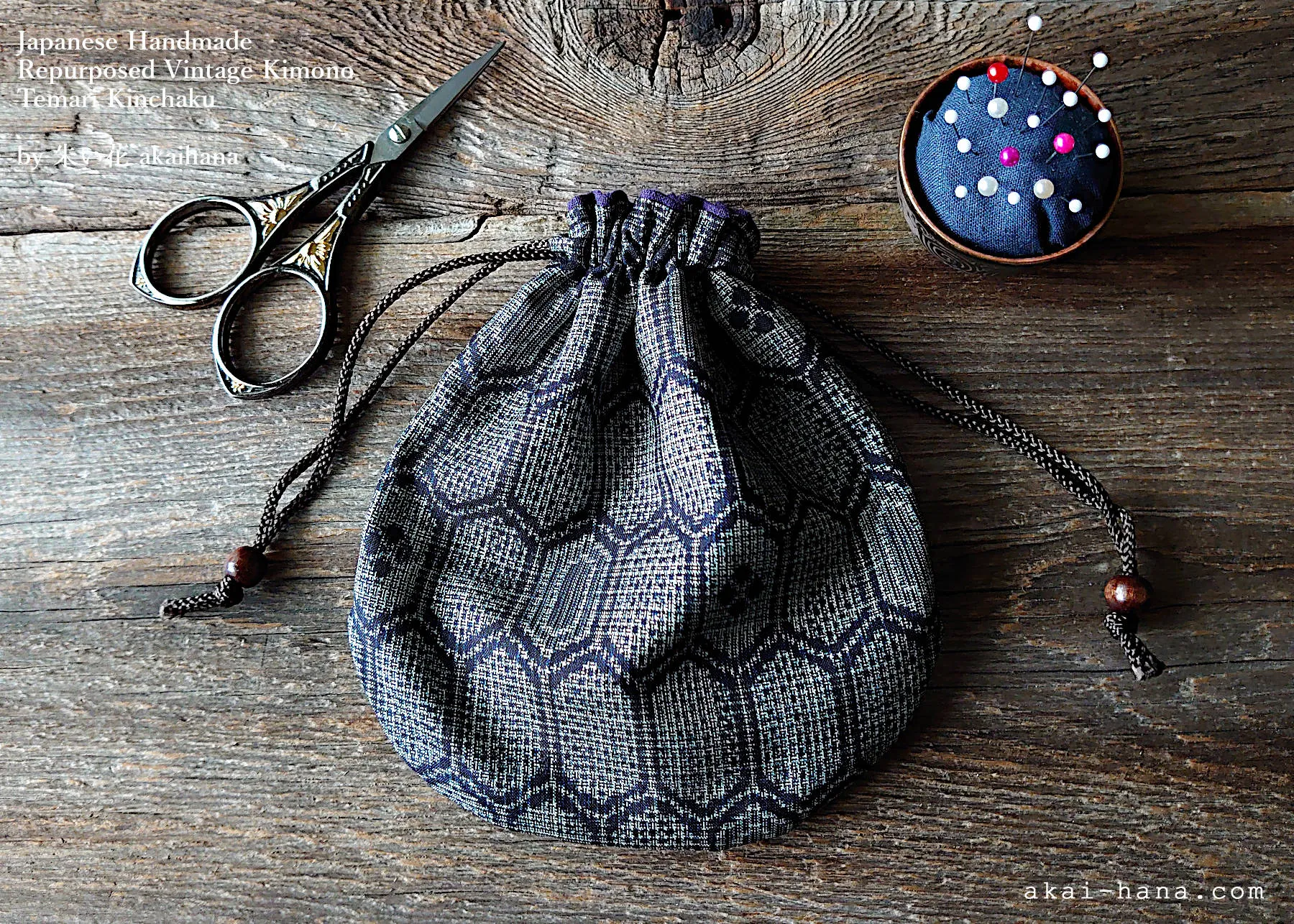 Repurposed Vintage Kimono Temari Kinchaku Purse, tkvk0003