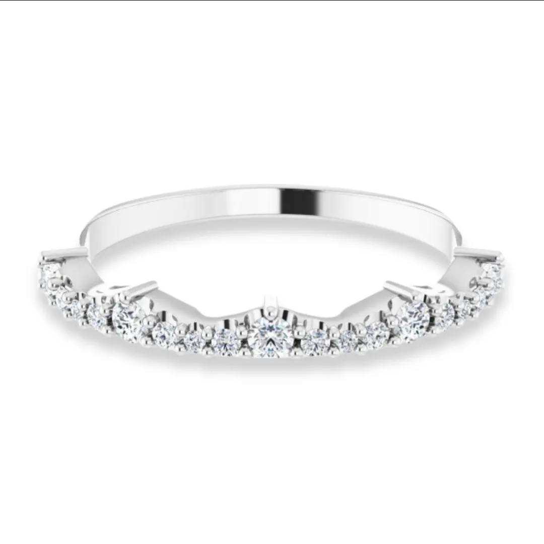 Round Diamond Wedding Band With Curves