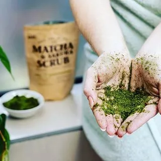 SASS Matcha & Sakura Body Scrub