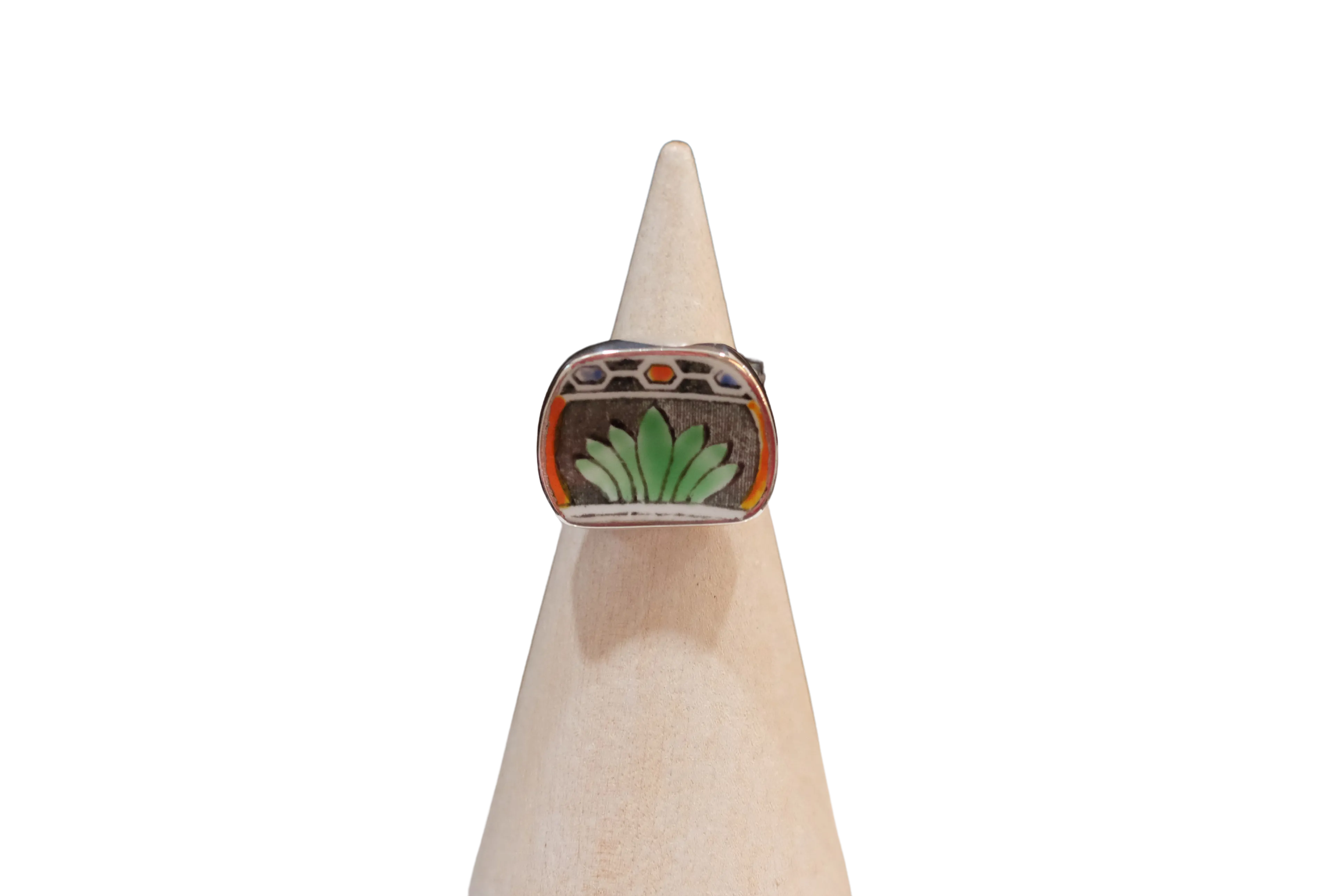 Size 7.5 Art Deco Ring
