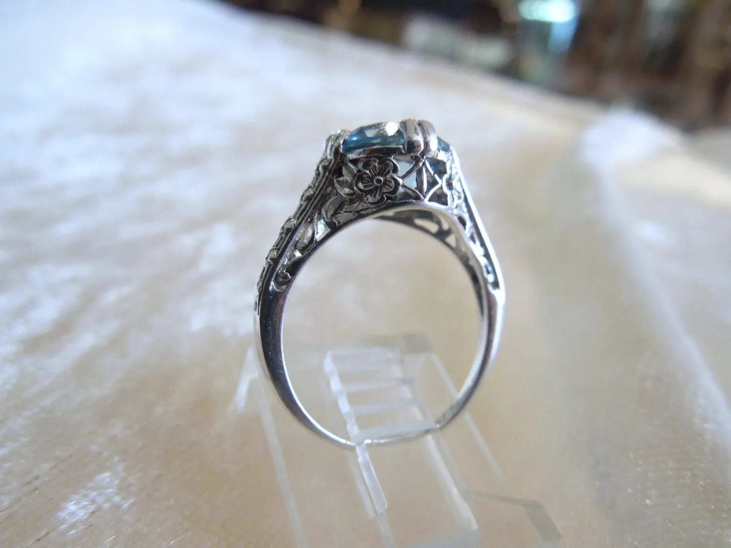 Vibrant Aquamarine or Lemon Citrine in Beautiful Filigree Art Deco Style Mounting