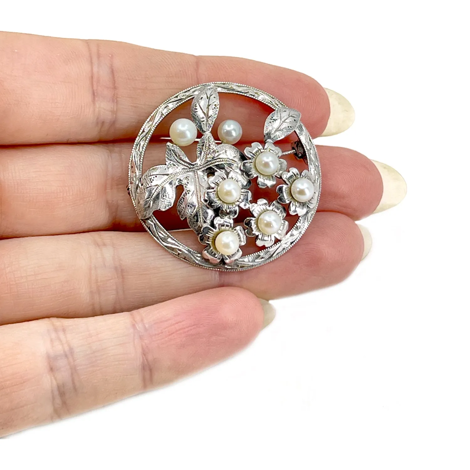 Vintage Sakura Cherry Blossom Engraved Japanese Saltwater Akoya Pearl Brooch Pin- Sterling Silver