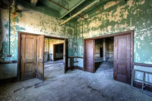 Viscose Doorway